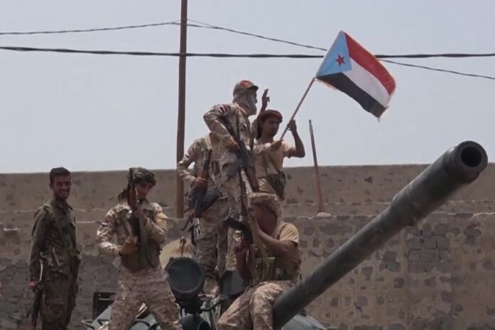 الانتقالي يمنع هبوط الطائرة الانتقالي يرفض منح تصريح هبوط