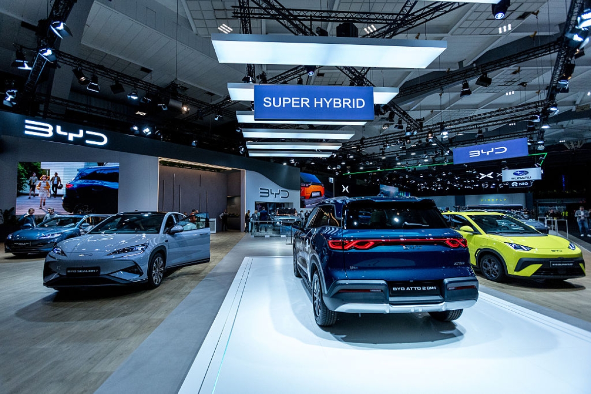 الصين تتفوق على ألمانيا في صناعة السيارات: هل من حلول؟