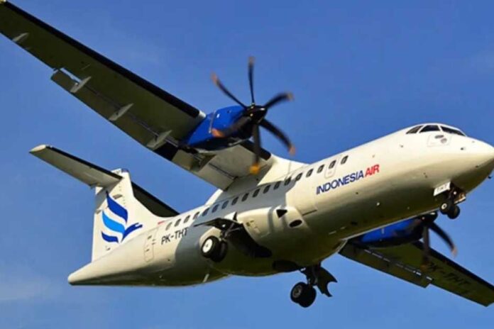 العثور على حطام الطائرة الإندونيسية والبحث مستمر عن