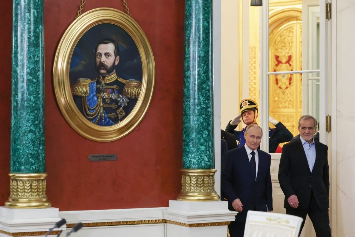 بوتين يسعى لتهدئة التوتر بين إيران وإسرائيل