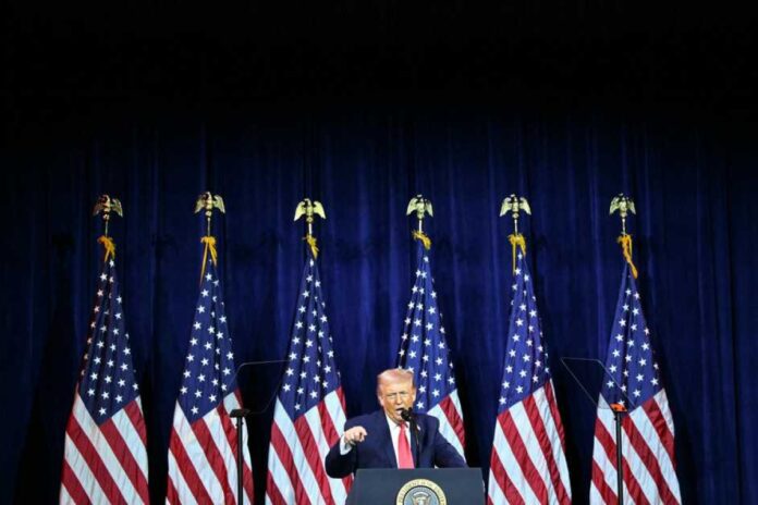 ترامب: إيران بحاجة إلى قيادة جديدة لإنهاء العنف