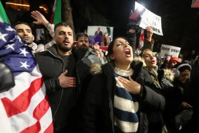 ترامب يعلن تشكيل مجلس سلام لغزة ومقتل قيادي في حماس