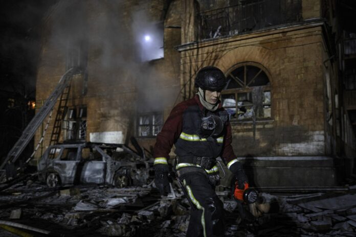 تصعيد جديد في أوكرانيا: مقتل وإصابة العشرات بهجوم روسي