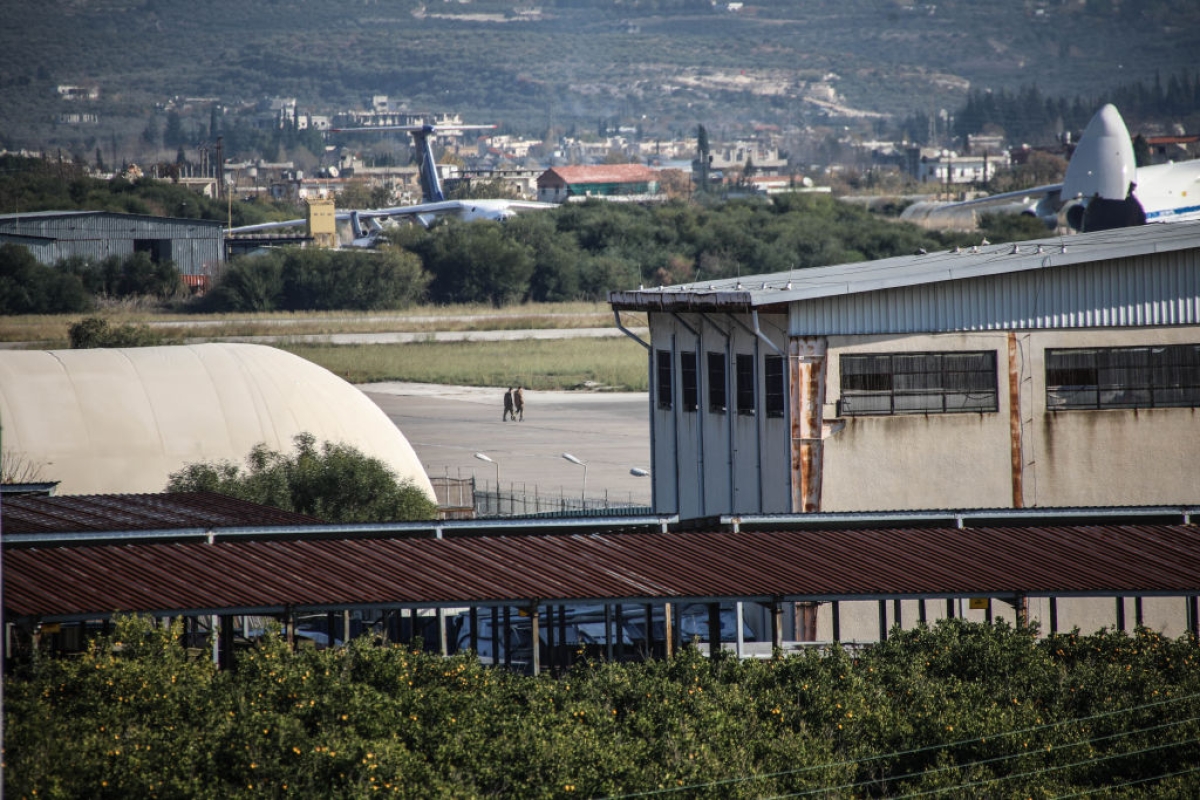 روسيا تسحب معداتها من القامشلي إلى قاعدة حميميم