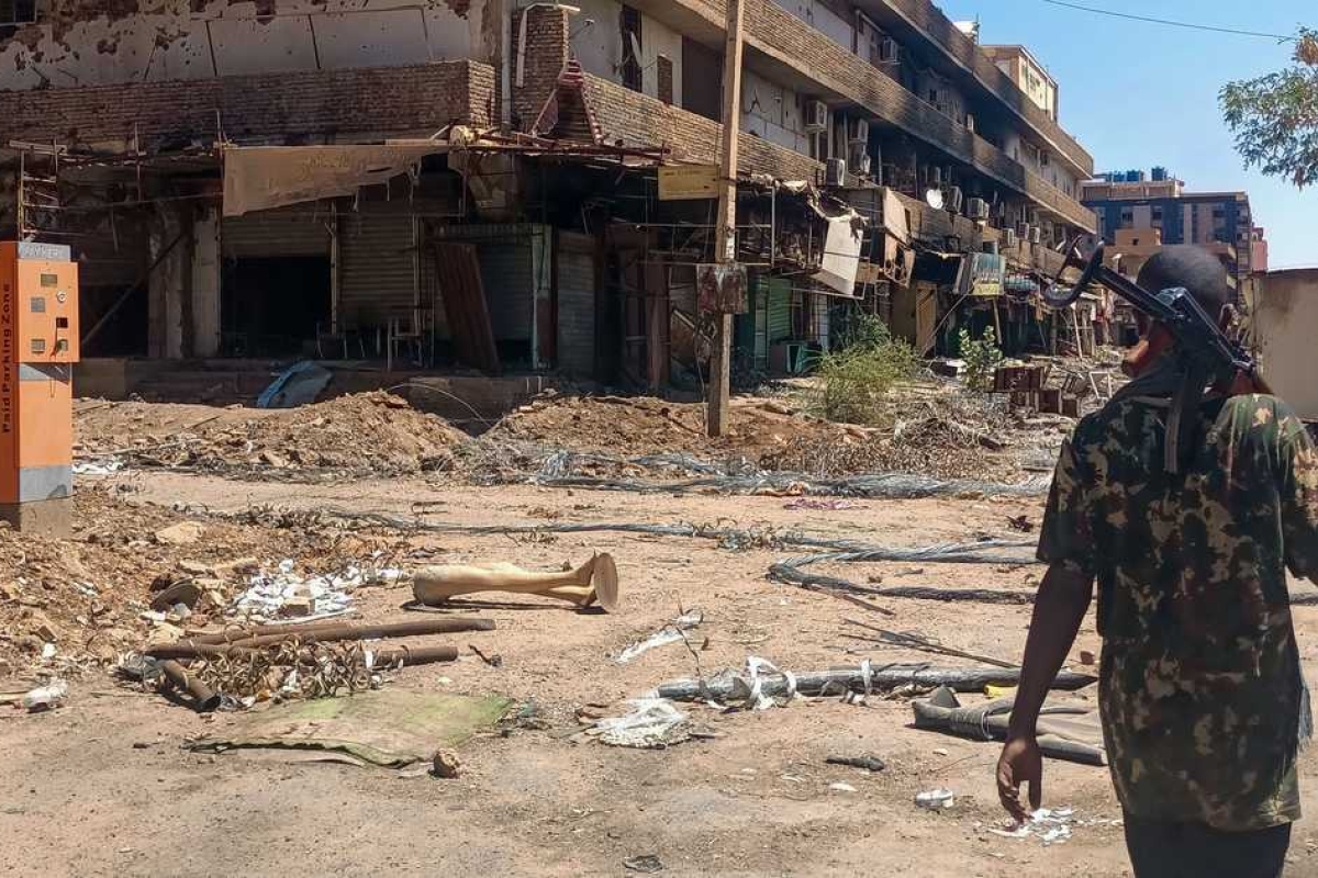 عقوبات جديدة من الاتحاد الأوروبي ضد قادة سودانيين