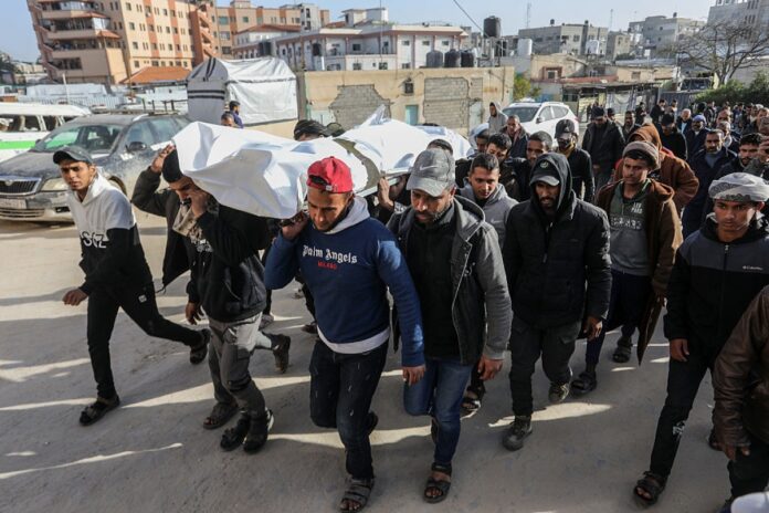 غزة تحت القصف: سموتريتش يدعو لحكم عسكري بعد استشهادين