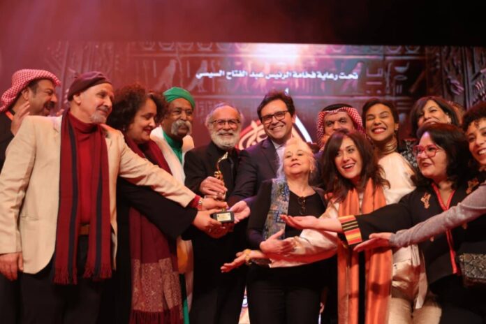 مسرحية “الهاربات” التونسية تتألق في مهرجان المسرح العربي