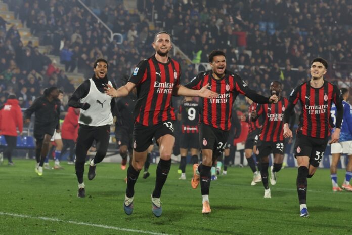 ميلان يحقق انتصاراً مهماً على كومو ويواصل مطاردة إنتر
