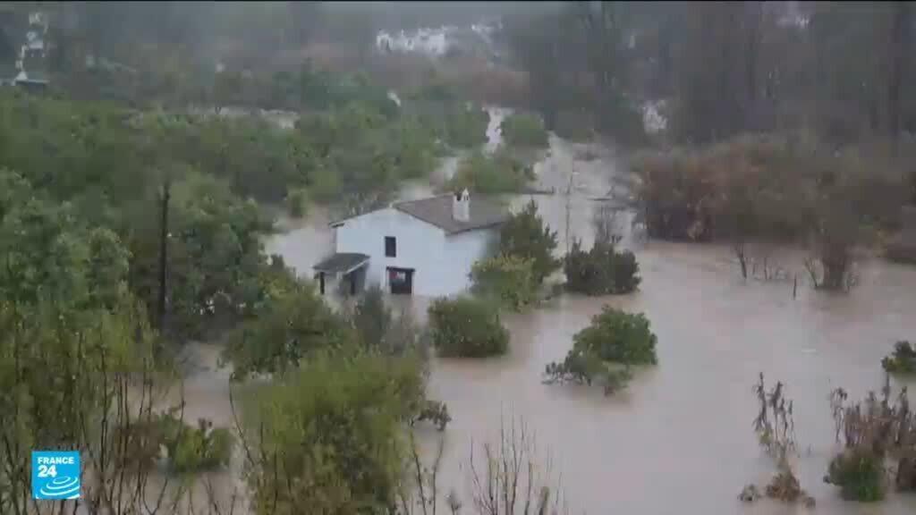 فيضانات مدمرة تضرب جنوب إسبانيا والبرتغال وتحذيرات متزايدة - فيضانات إسبانيا والبرتغال