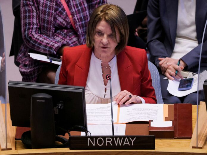 RC25HT90WWTU-1770598269