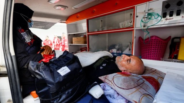 إسرائيل تنفي إلغاء خروج المرضى من غزة وسط تصعيد القصف - خروج المرضى غزة