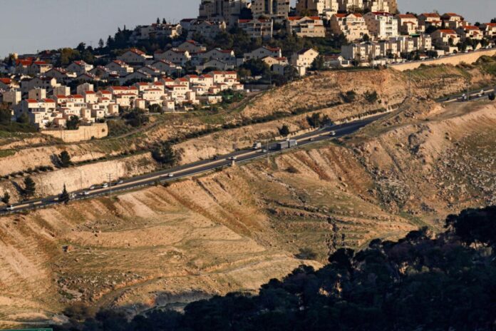 إسرائيل تعلن عن إجراءات جديدة لتعزيز السيطرة على الضفة