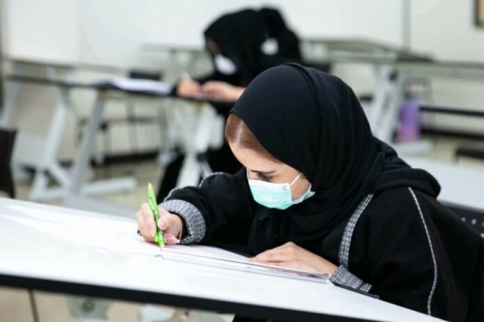 التدريب التقني: دبلومات المنشآت الأهلية معتمدة رسمياً