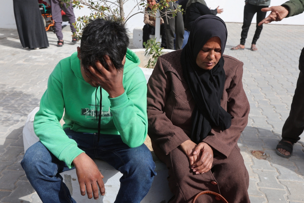 رحلة العودة إلى غزة: معاناة فلسطينية تحت وطأة الاحتلال