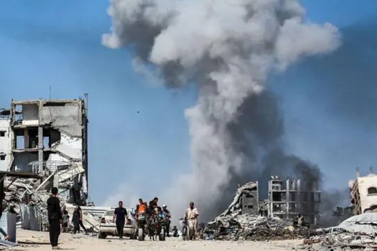 غزة تحت القصف: قتلى وجرحى وحماس تواجه تحديات جديدة