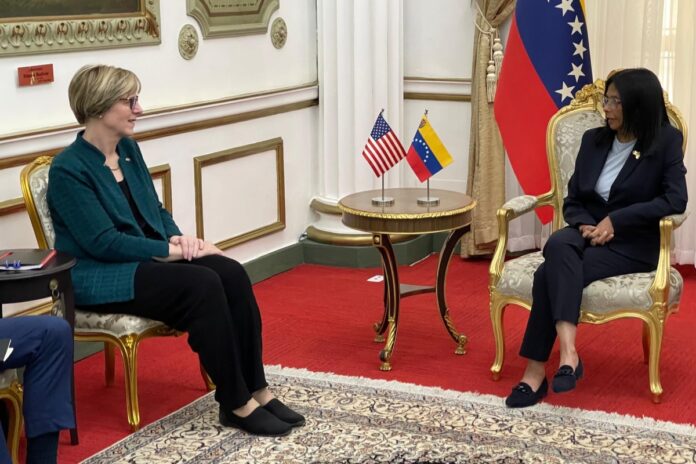 محادثات حول المرحلة الانتقالية في فنزويلا بعد اعتقال مادورو